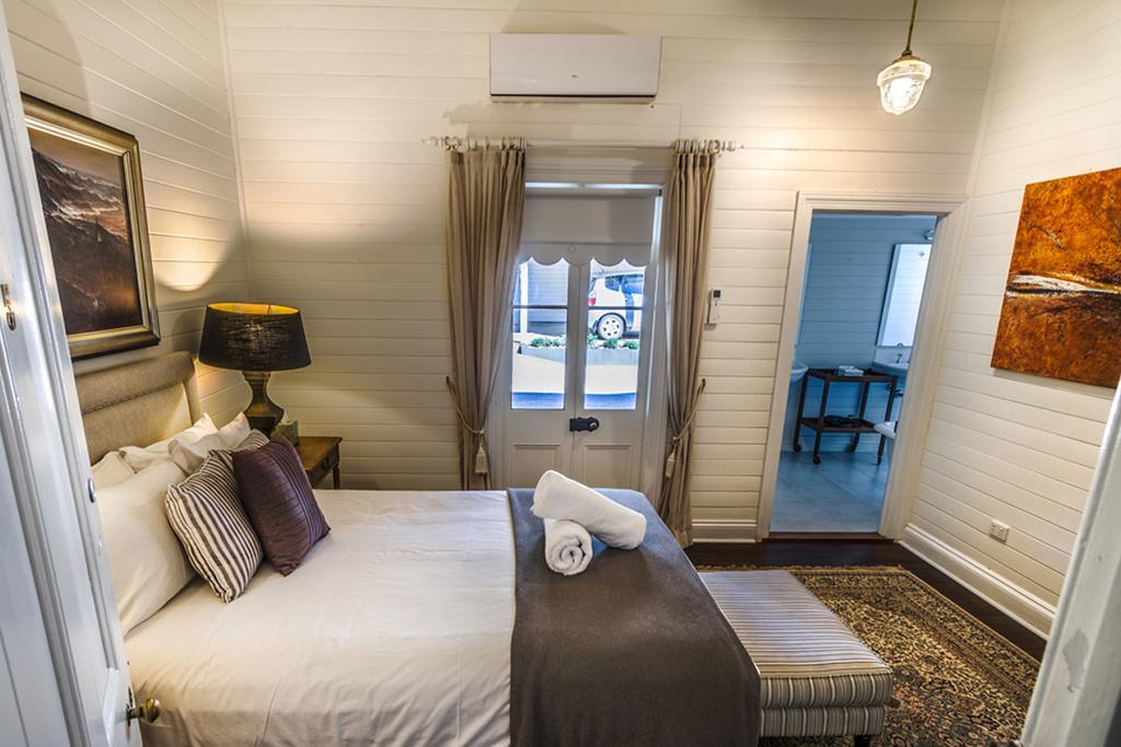 Bangalow Guesthouse Екстер'єр фото